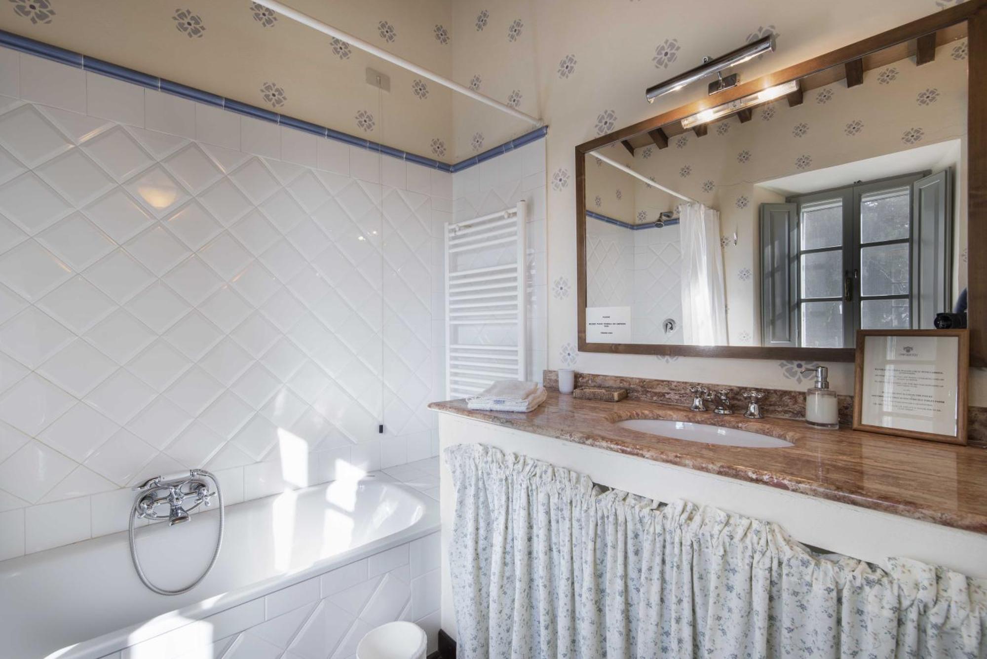 Borgo Di Camporsevoli Villa Екстериор снимка